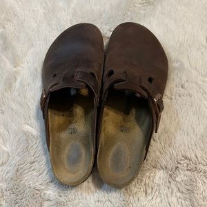 Men’s Brown Leather Birkenstocks clogs